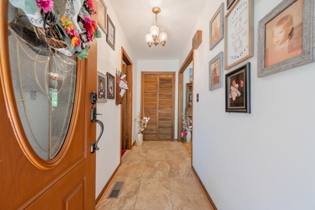 Cabin for Sale in Roanoke VA - image 4