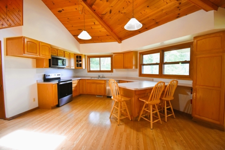 Country Contemporary on 2.12 Secluded Surveyed Acres - image 9
