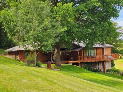 Country Contemporary on 2.12 Secluded Surveyed Acres - image 4