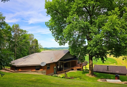 Country Contemporary on 2.12 Secluded Surveyed Acres - image 5