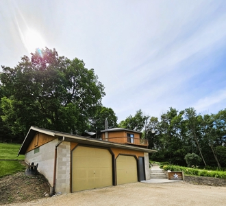Country Contemporary on 2.12 Secluded Surveyed Acres - image 2