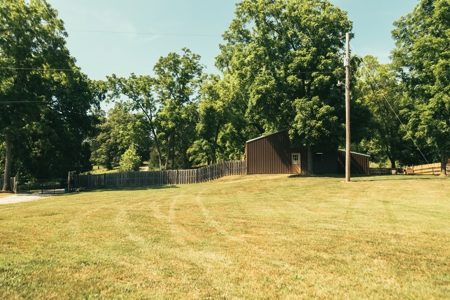 Rustic/Easy Living In The Ozarks - image 15