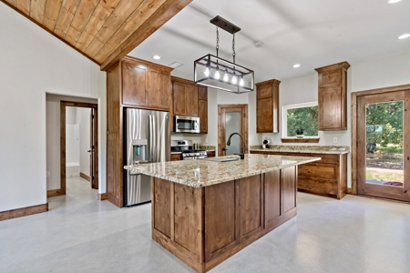 Custom Built Country Home For Sale in Sumner TX - image 3
