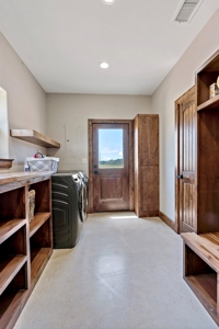 Custom Built Country Home For Sale in Sumner TX - image 13