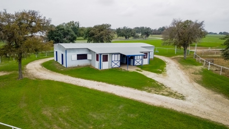100 Acre Horse Farm w/ Home & Creek Near Waco & Temple TX - image 36