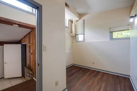Country Home for Auction in Lawrence County TN - image 12