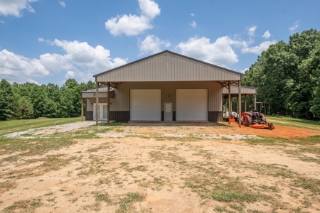 Country Home for Auction in Lawrence County TN - image 29
