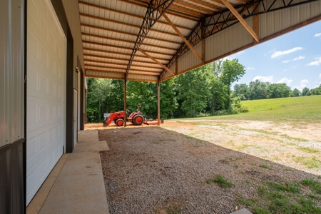 Country Home for Auction in Lawrence County TN - image 31