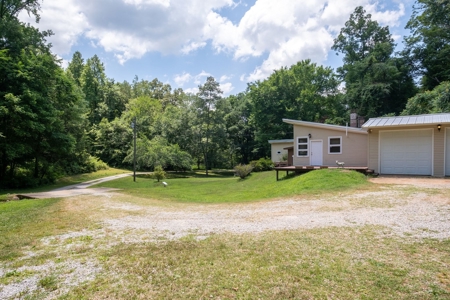 Country Home for Auction in Lawrence County TN - image 50