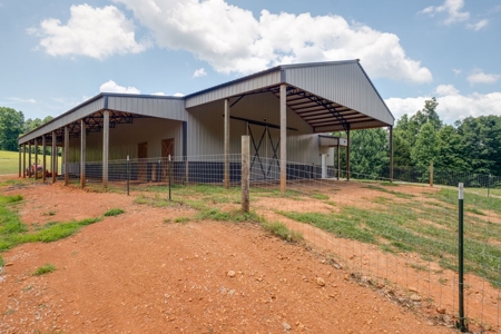 Country Home for Auction in Lawrence County TN - image 27