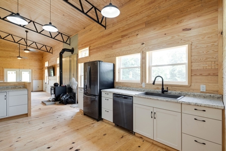 Country Home for Auction in Lawrence County TN - image 37