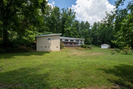 Country Home for Auction in Lawrence County TN - image 3