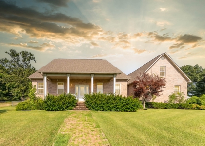 Country Brick Home & Land Near Salem Arkansas - image 2