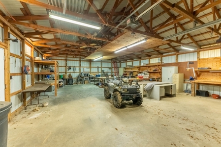 Country Brick Home & Land Near Salem Arkansas - image 31