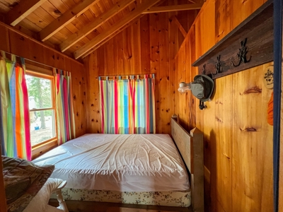 Maine Lakeside Retreat - image 27