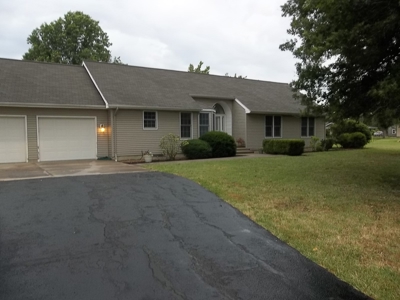Home For Sale In Chanute, KS - image 2
