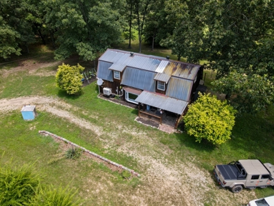 Country Home / Cabin and Acreage in Oregon County Missouri - image 23