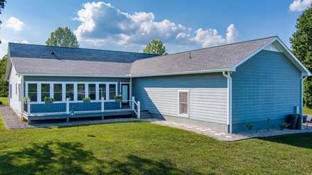 Home near Dale Hollow Lake in Byrdstown, Tennessee - image 13