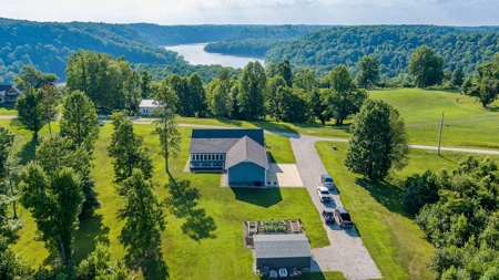 Home near Dale Hollow Lake in Byrdstown, Tennessee - image 45