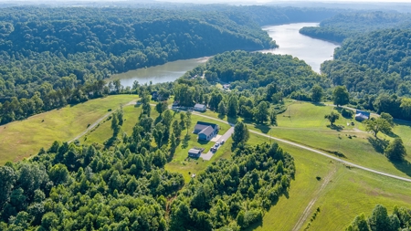 Home near Dale Hollow Lake in Byrdstown, Tennessee - image 47