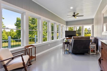 Home near Dale Hollow Lake in Byrdstown, Tennessee - image 34