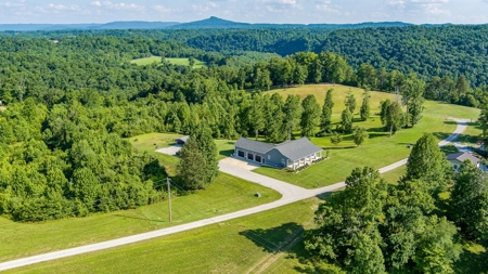 Home near Dale Hollow Lake in Byrdstown, Tennessee - image 41