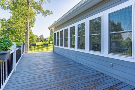 Home near Dale Hollow Lake in Byrdstown, Tennessee - image 10