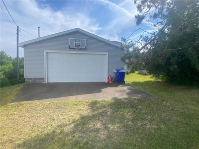 Updated Riverfront Home w/ Garage For Sale in Moose Lake MN - image 4