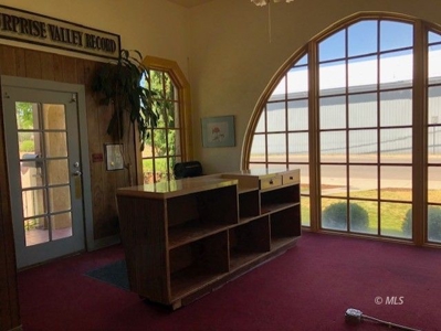 Historic Former Modoc Record Office, Features Artist Music Studio - image 5