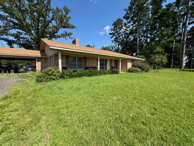 Country Home with 4.023 Acres in Morris County Texas - image 22