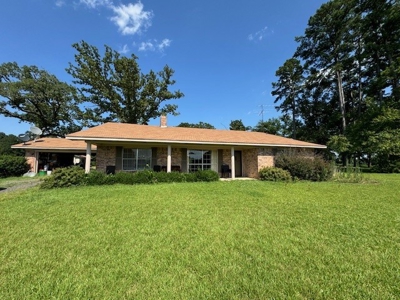 Country Home with 4.023 Acres in Morris County Texas - image 23
