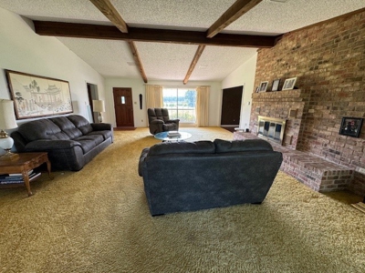 Country Home with 4.023 Acres in Morris County Texas - image 16