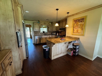 Country Home with 4.023 Acres in Morris County Texas - image 12
