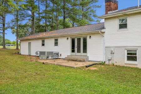 Country Home for Sale in Lawrenceburg, Tennessee - image 40