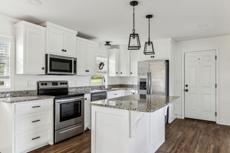Country Home for Sale in Lawrenceburg, Tennessee - image 19