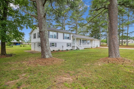 Country Home for Sale in Lawrenceburg, Tennessee - image 3