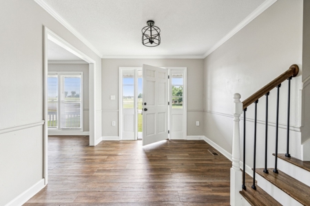 Country Home for Sale in Lawrenceburg, Tennessee - image 10