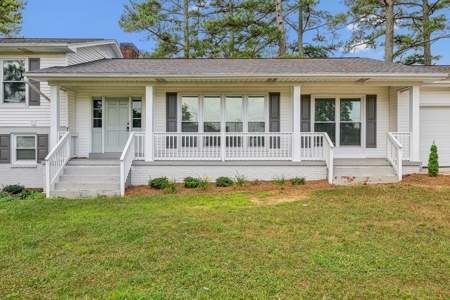 Country Home for Sale in Lawrenceburg, Tennessee - image 6