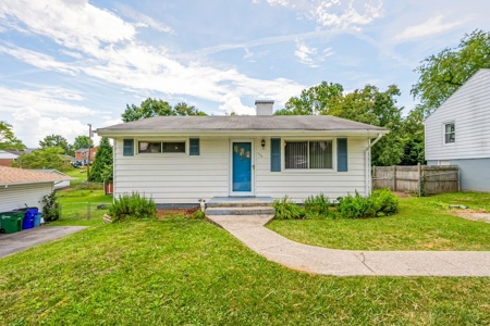 Home for Sale in Christiansburg, VA - image 4