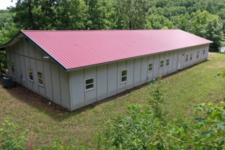 Luxury Home With Acreage For Sale in Waverly, Tennessee - image 39