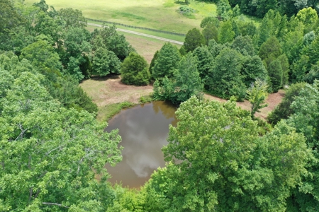 Luxury Home With Acreage For Sale in Waverly, Tennessee - image 5