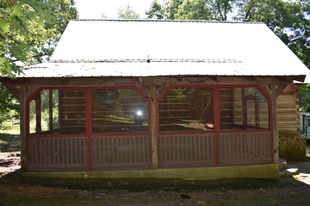 Log Cabin for Sale Leslie, Arkansas - image 3
