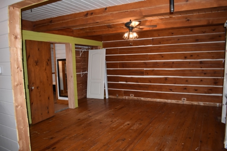 Log Cabin for Sale Leslie, Arkansas - image 7