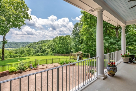 Stunning Custom-Built Home on 15 Acres in Williamson County - image 38
