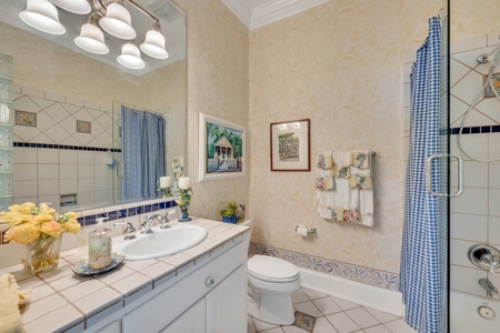 Stunning Custom-Built Home on 15 Acres in Williamson County - image 25