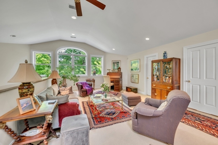 Stunning Custom-Built Home on 15 Acres in Williamson County - image 32