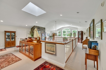 Stunning Custom-Built Home on 15 Acres in Williamson County - image 28