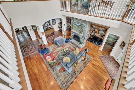 Stunning Custom-Built Home on 15 Acres in Williamson County - image 30
