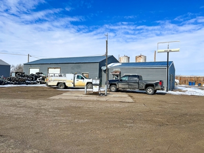 Versatile Commercial Property in Roy, Montana - image 1