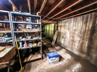 Versatile Commercial Property in Roy, Montana - image 3